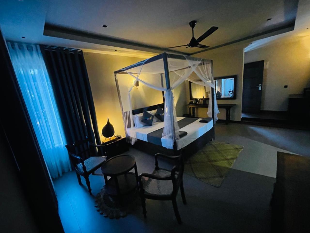 Hotel Bohemian Nest à Negombo Extérieur photo