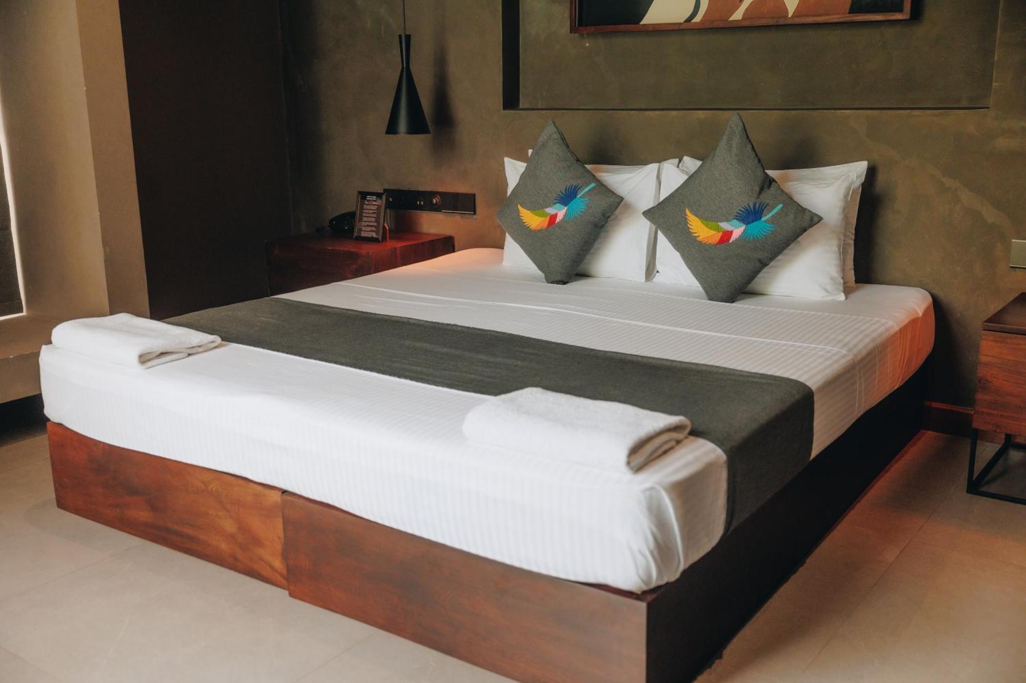 Hotel Bohemian Nest à Negombo Extérieur photo
